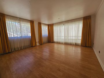 DEPARTAMENTO EN CALLE TRASLAVIÑA, A POCAS CUADRAS DE ALVAREZ