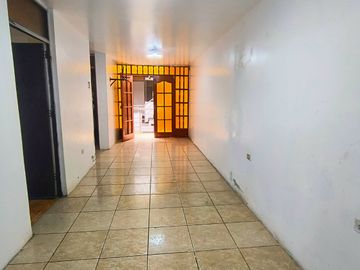 SE ALQUILA AMPLIA CASA EN MANUEL ARÉVALO (ALORA)