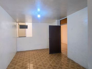 SE ALQUILA AMPLIA CASA EN MANUEL ARÉVALO (ALORA)