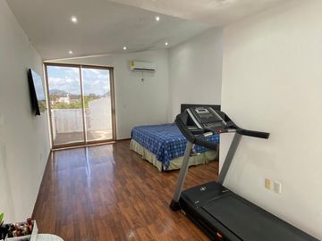 CASA EN VENTA.  EN LA COLONIA UNIÓN Y PROGRESO, EN NOGALES VERACRÚZ