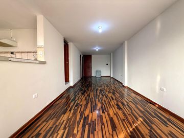 Vendo Edificio Cerca Al Mall Aventura Santa Anita