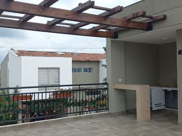 Venta de Casa 2 nivel,  Ciudad Country  – Cali – Jamundí