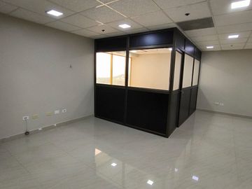 Oficina en alquiler en edificio la provisora