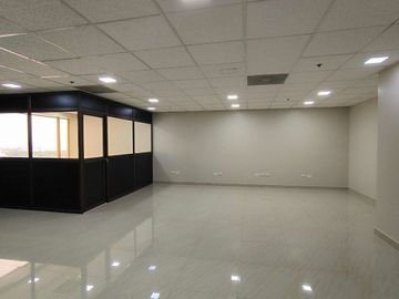Oficina en alquiler en edificio la provisora