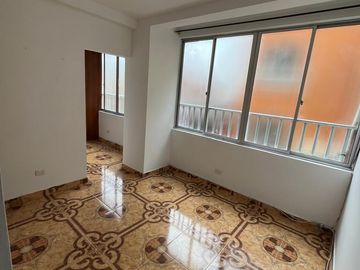 VENTA APARTAMENTO A POCOS PASOS DEL PARQUE DE VILLAMARIA, CALDAS