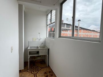 VENTA APARTAMENTO A POCOS PASOS DEL PARQUE DE VILLAMARIA, CALDAS