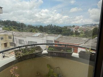 Arriendo apartamento cerca del Triangulo