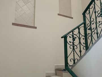 CASA DE 2 PISOS  EN VENTA UBICADA EN FRACCIONAMIENTO FLORESTA, VERACRUZ, VER.