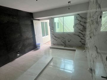 CASA DE 2 PISOS  EN VENTA UBICADA EN FRACCIONAMIENTO FLORESTA, VERACRUZ, VER.