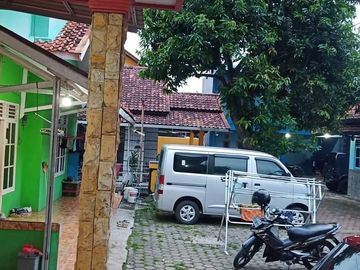2 Rumah + 4 Toko & 38 Kost Kost San, Panglejar, Karanganyar Subang