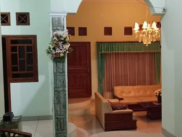 2 Rumah + 4 Toko & 38 Kost Kost San, Panglejar, Karanganyar Subang