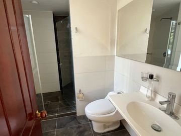 Venta de apartamento Oeste de Cali, remodelado