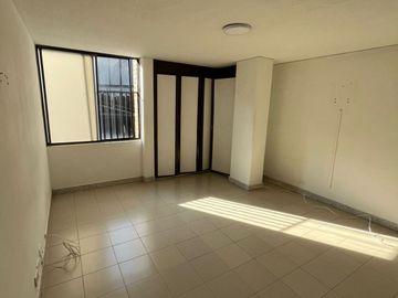 Venta de apartamento Oeste de Cali, remodelado
