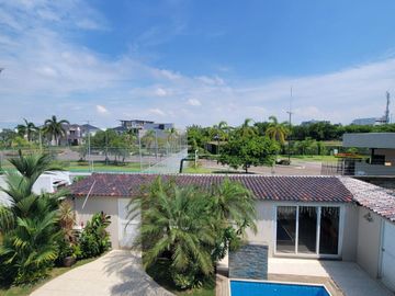 En venta lujosa y moderna casa en Isla Mocoli