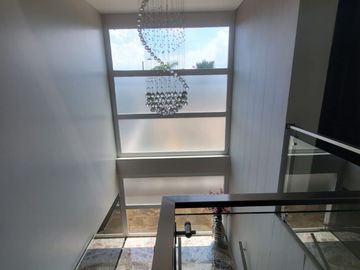 En venta lujosa y moderna casa en Isla Mocoli
