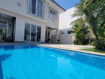 En venta lujosa y moderna casa en Isla Mocoli