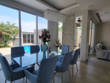En venta lujosa y moderna casa en Isla Mocoli