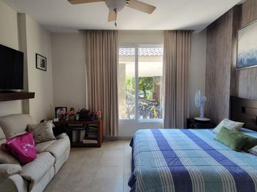 En venta lujosa y moderna casa en Isla Mocoli