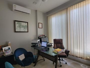 En venta lujosa y moderna casa en Isla Mocoli