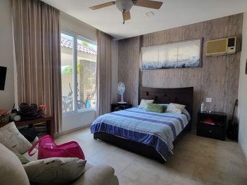 En venta lujosa y moderna casa en Isla Mocoli