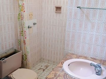 Venta de casa a precio de terreno en zona exclusiva de Surco