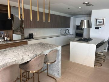 Penthouse con vista panorámica al mar en venta, Puerto Cancún, Cancún
