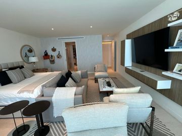 Penthouse con vista panorámica al mar en venta, Puerto Cancún, Cancún