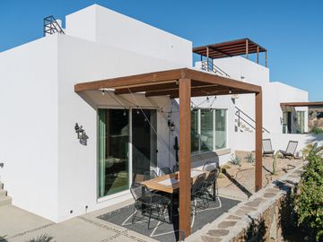 Casa Amueblada con Vista al Mar en Villas Punta Piedra con Amenidades de Estilo Resort