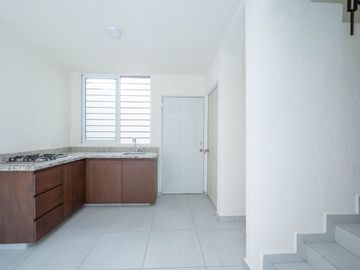 CASA EN VENTA A 5 MINUTOS DE LA CENTRAL DE AUTOBUCES DE PUERTO VALLARTA
