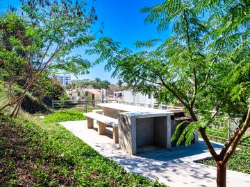 CASA EN VENTA A 5 MINUTOS DE LA CENTRAL DE AUTOBUCES DE PUERTO VALLARTA
