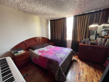 DEPARTAMENTO FLAT EN VENTA, CON EXCELENTE UBICACION Urb. BENAVIDES. EN SANTIAGO DE SURCO.