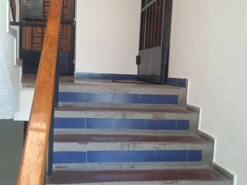 DEPARTAMENTO FLAT EN VENTA, CON EXCELENTE UBICACION Urb. BENAVIDES. EN SANTIAGO DE SURCO.