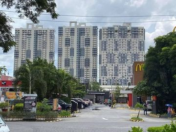 1-Bedroom with Balcony 500K Downpayment Move In Kasara Urban Resort Residences near Tiendesitas Megamall C5 Ortigas