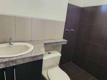 Vendo amplia Casa en Mallorca Village, cerca del CC El Dorado 3 Dormitorios