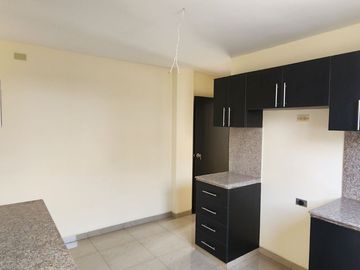 Vendo amplia Casa en Mallorca Village, cerca del CC El Dorado 3 Dormitorios