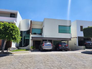 La Casa de Tus Sueños en Lomas de Angelopolis