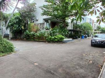 For Rent Modern House in Compound, with Private Pool at Pejaten Barat Jakarta Selatan