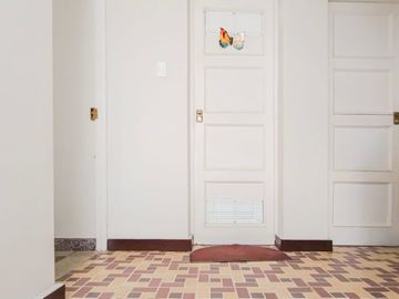 ¡Lindo Dúplex Remodelado Con Ingreso Independiente En Lince, Límite Con San Isidro!