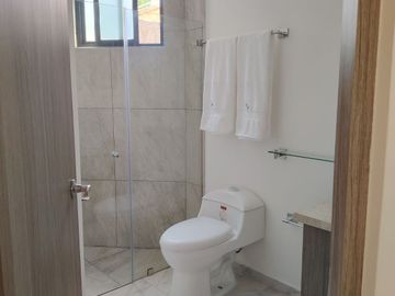 Zona Dorada, Pipilitzi a tu Alcance: Departamentos Modernos que lo Tienen Todo.