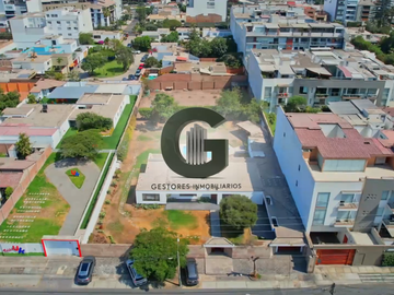 CASA COMO TERRENO EN SANTIAGO DE SURCO
