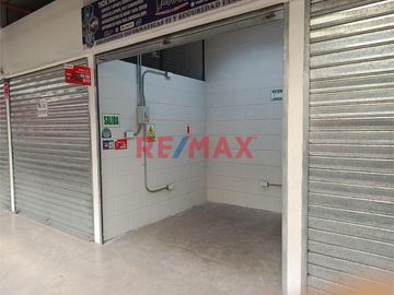 Vendo Excelente Local Comercial En Colonial Market