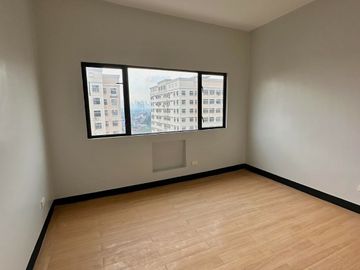 Cheapest 1-Bedroom Loft Type 40sqm 15,000 Monthly Cambridge Village Pasig near Eastwood, Ortigas, Megamall & Taytay