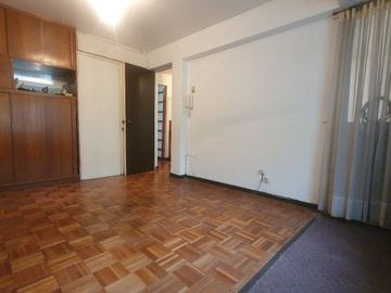 Amplia casa en Centro / Plan de Viña del Mar, 4 dormitorios, 4 baños, 3 estacionamientos UF 7.990