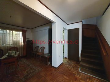 Amplia casa en Centro / Plan de Viña del Mar, 4 dormitorios, 4 baños, 3 estacionamientos UF 7.990