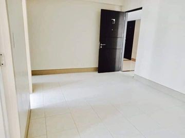 with FREE APPLIANCES 600K Down payment Move In RFO 3-Bedroom 60sqm Combined in San Juan near Greenhills, U-Belt & LRT2