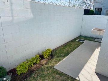 HERMOSA CASA EN VENTA CON 3 RECAMARAS Y CISTERNA EN PRIVADA CON AMENIDADES EN PACHUCA