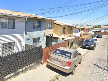 $69.990.000 CASA  a  4 CUADRAS ESTACION LAS AMERICAS , VILLA ALEMANA  Muy buena ubicación, a unos minutos estación las Américas y locomoción a una cua