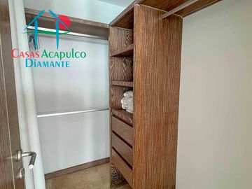Departamento Amueblado en lujoso condominio de playa