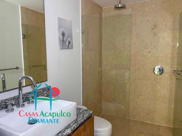 Departamento Amueblado en lujoso condominio de playa