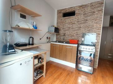 ALQUILER DE MINI DEPARTAMENTO AMOBLADO EN 2DO NIVEL HUERTOS DE LA MOLINA
